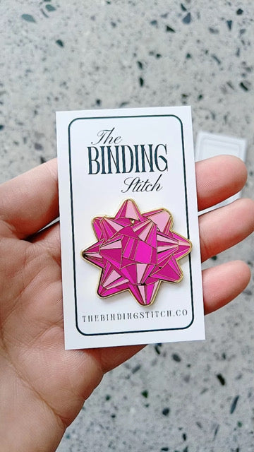Pink Gift Bow Needleminder - PREORDER